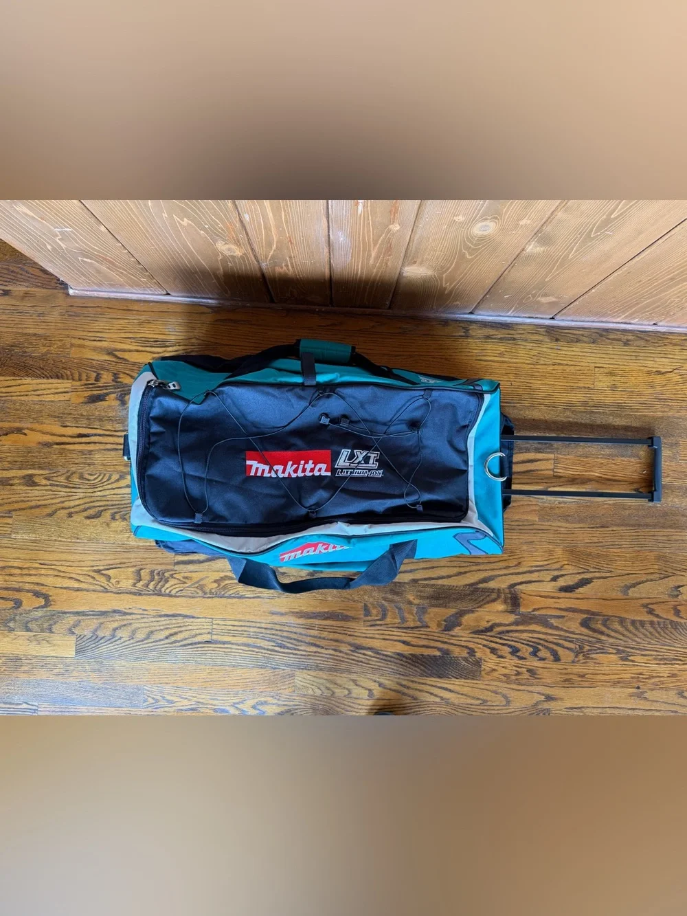MAKITA Large Rolling Heavy Duty Canvas Tool Bag w/Retractable Handle
